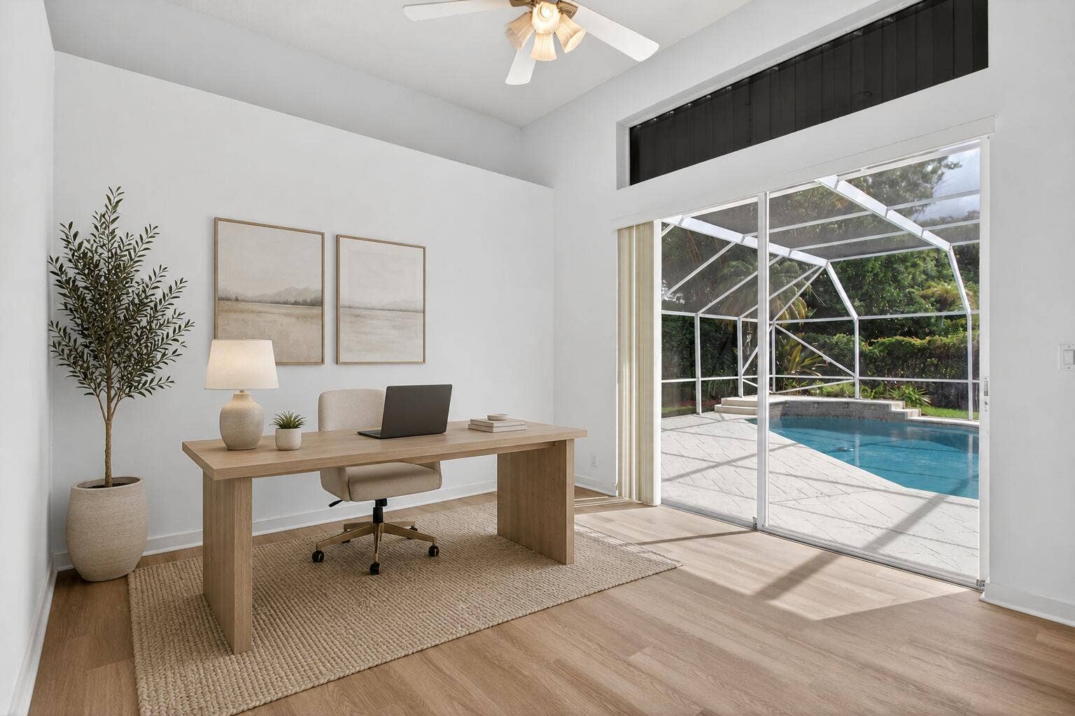 BONUS ROOM (Virtually staged as an office)