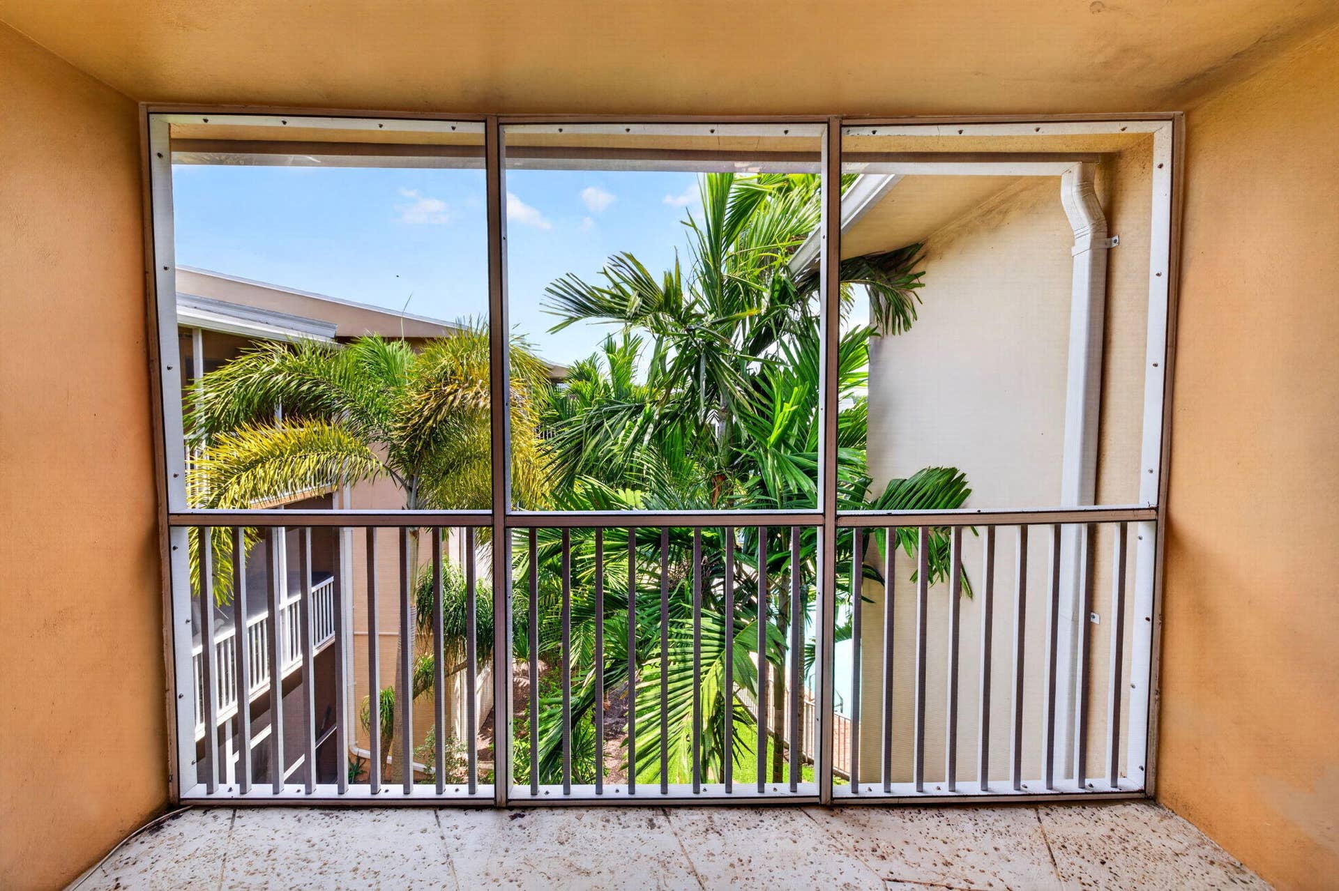 1500 SE 15th Street, #315, Fort Lauderdale, FL 33316 35-web-or-mls-699A9812