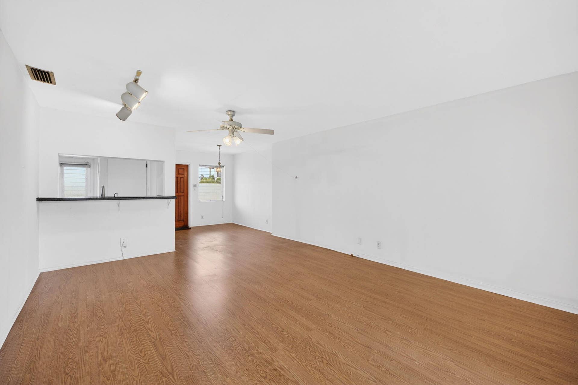 1500 SE 15th Street, #315, Fort Lauderdale, FL 33316 16-web-or-mls-699A9597