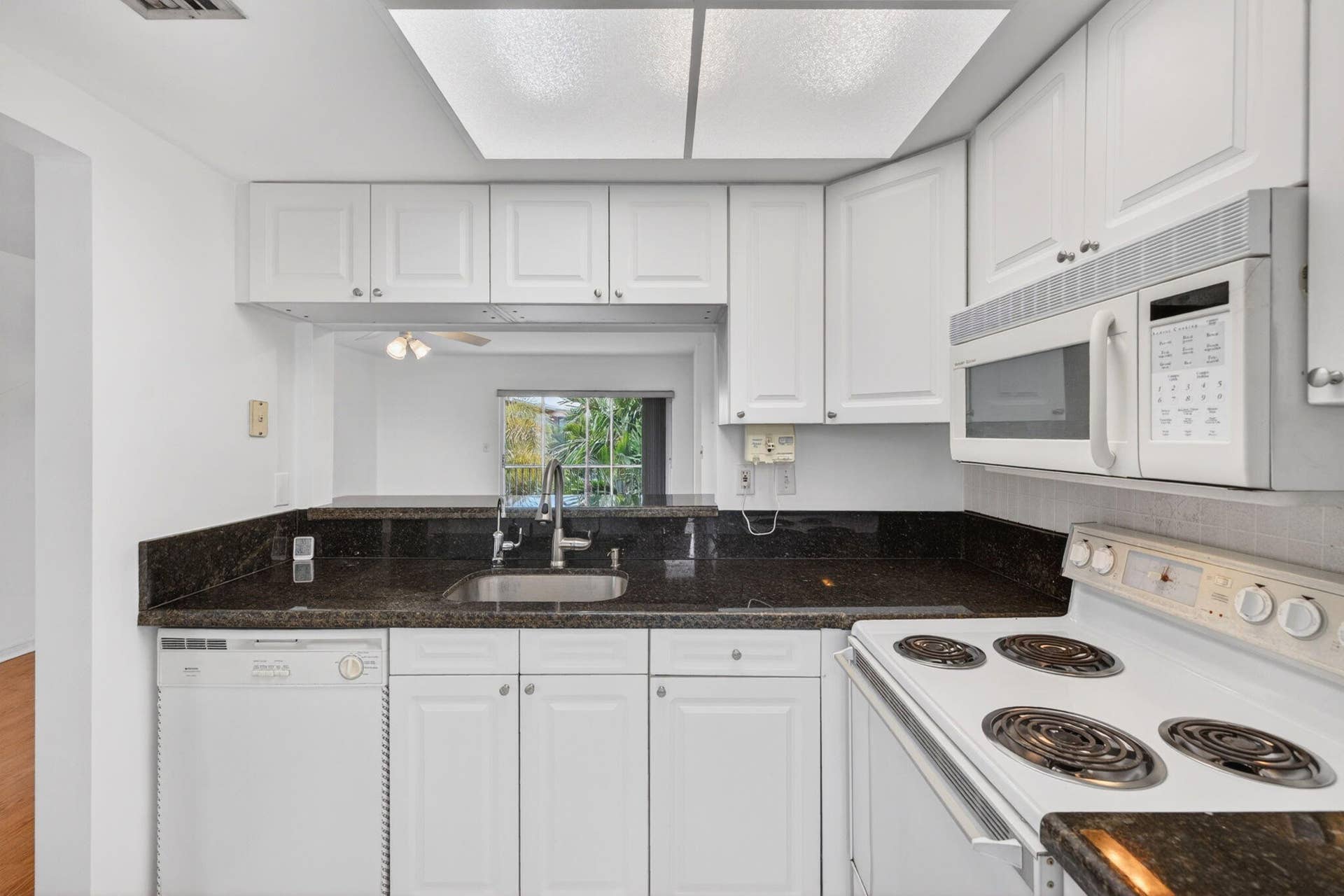 1500 SE 15th Street, #315, Fort Lauderdale, FL 33316 20-web-or-mls-699A9627