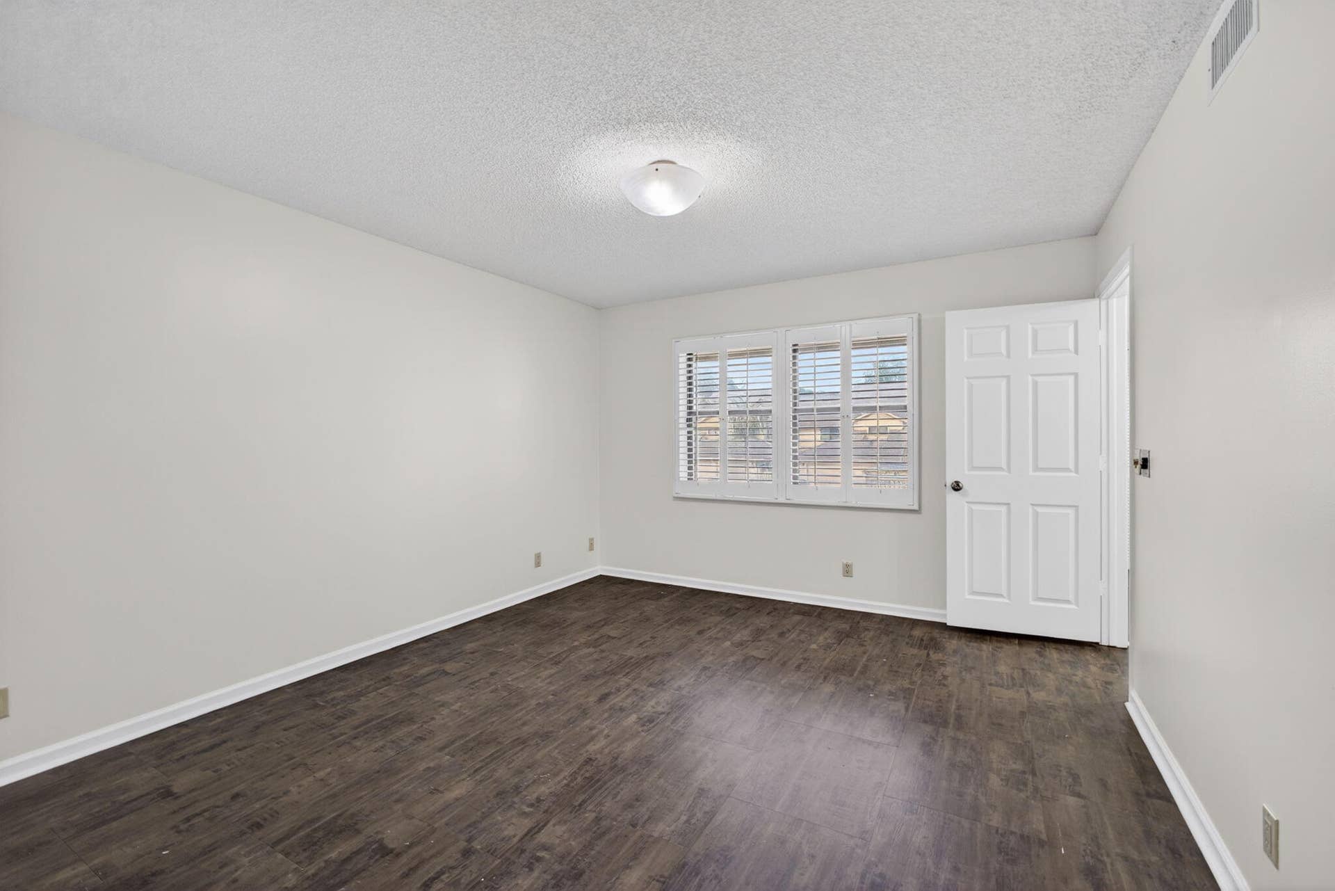 45-web-or-mls-5D1A5443