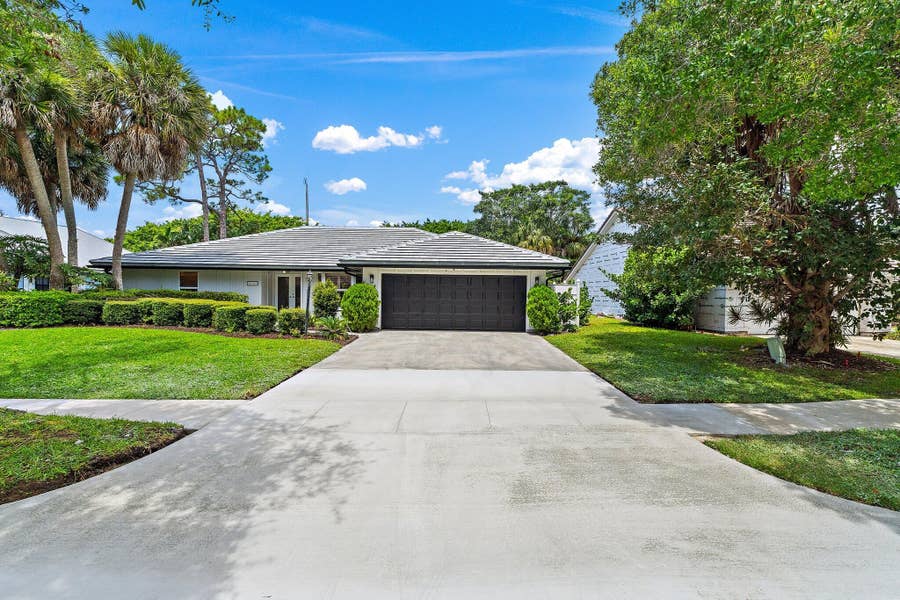 Property photo for 18169 Lake Bend Drive, Jupiter, FL