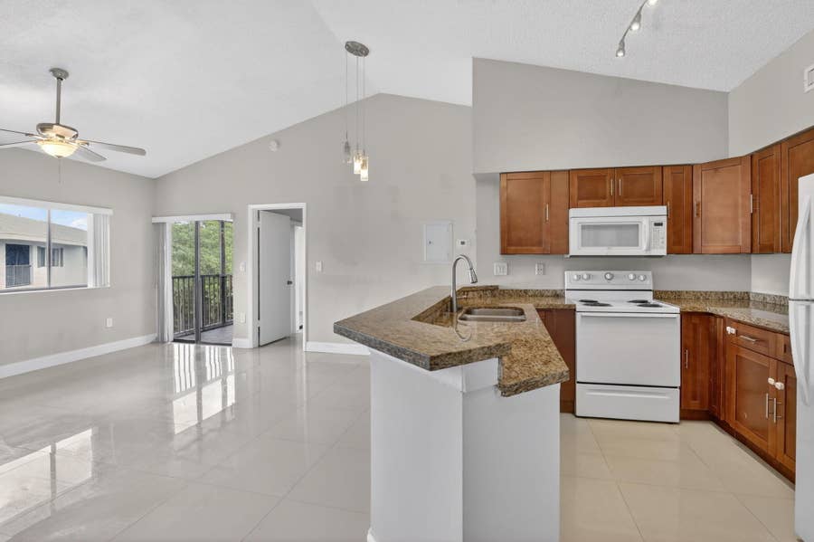 Property photo for 2445 SW 18th Terrace, #922, Fort Lauderdale, FL