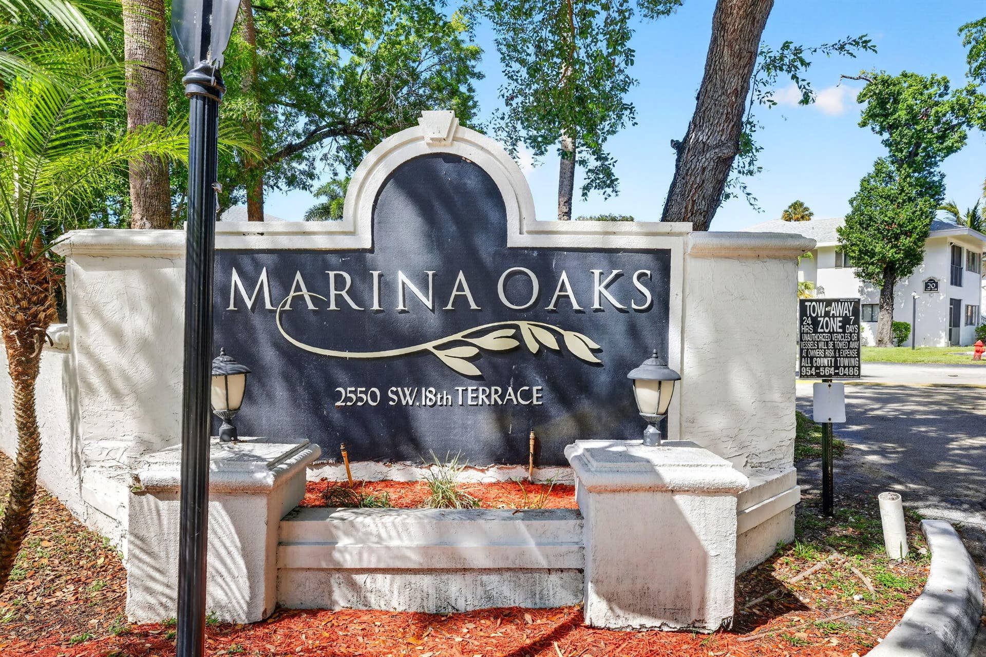 2550 SW 18th Terrace, #2111, Fort Lauderdale, FL 33315 32-web-or-mls-699A3002