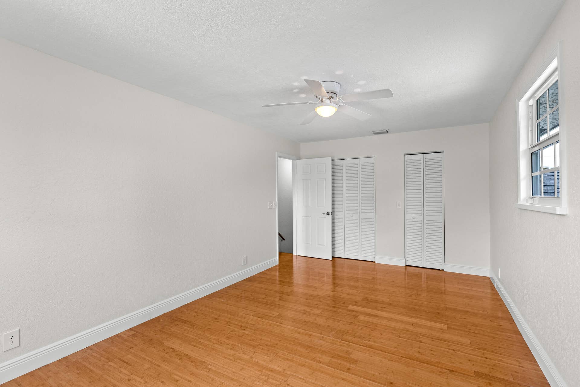 4610 Pinetree Drive, Delray Beach, FL 33445 2nd bed closets