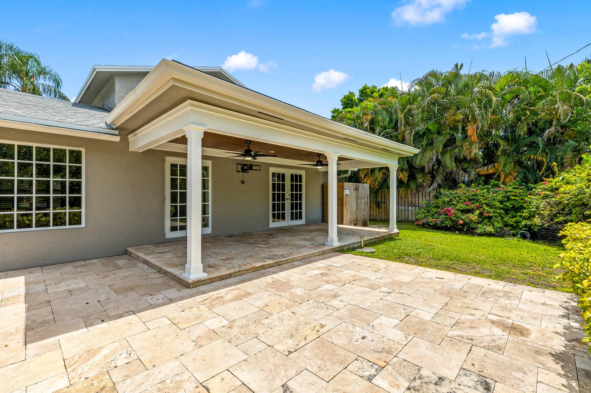 4610 Pinetree Drive, Delray Beach, FL 33445 Covered Area