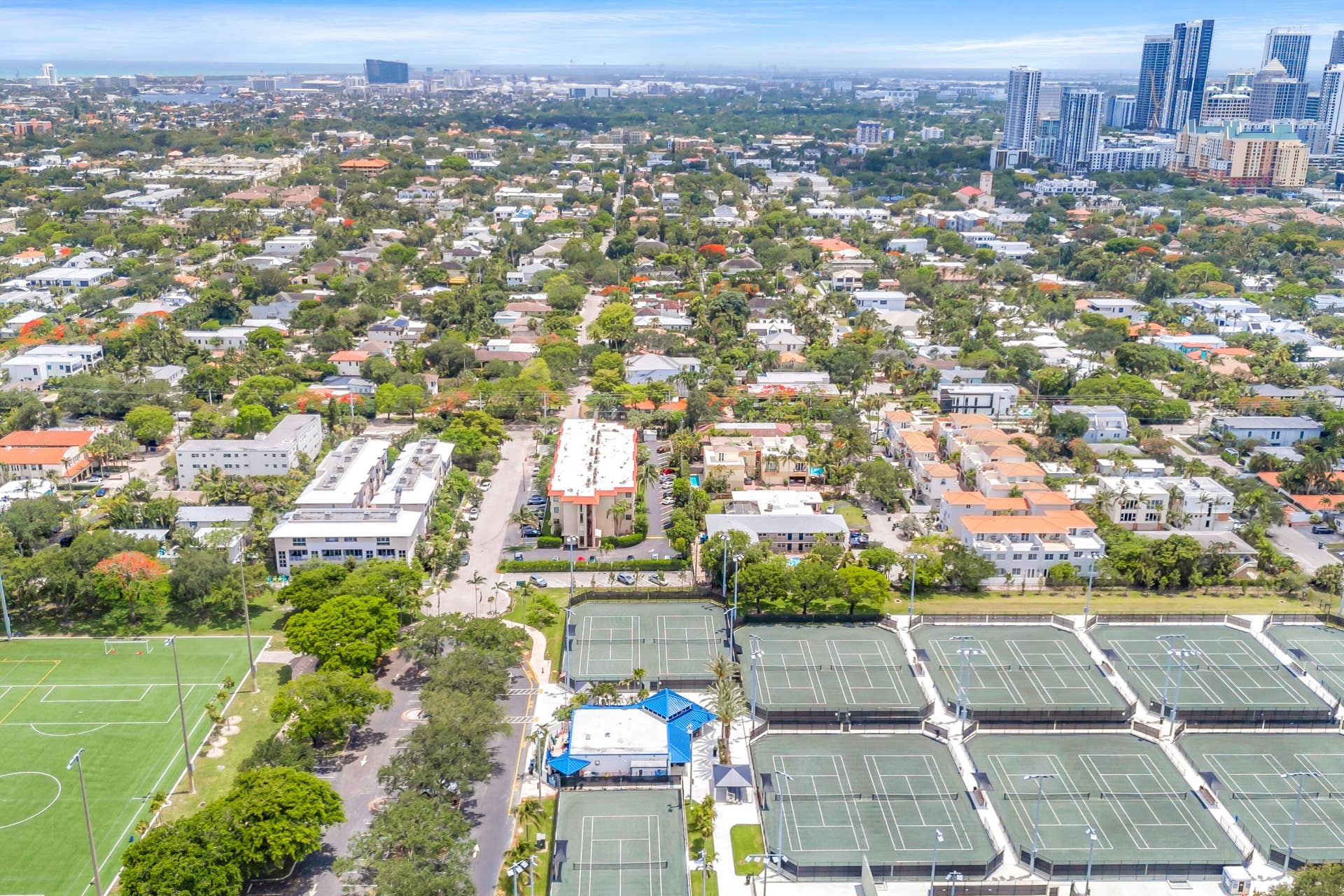 615 NE 12th Avenue, #312, Fort Lauderdale, FL 33304 615 NE 12TH -34