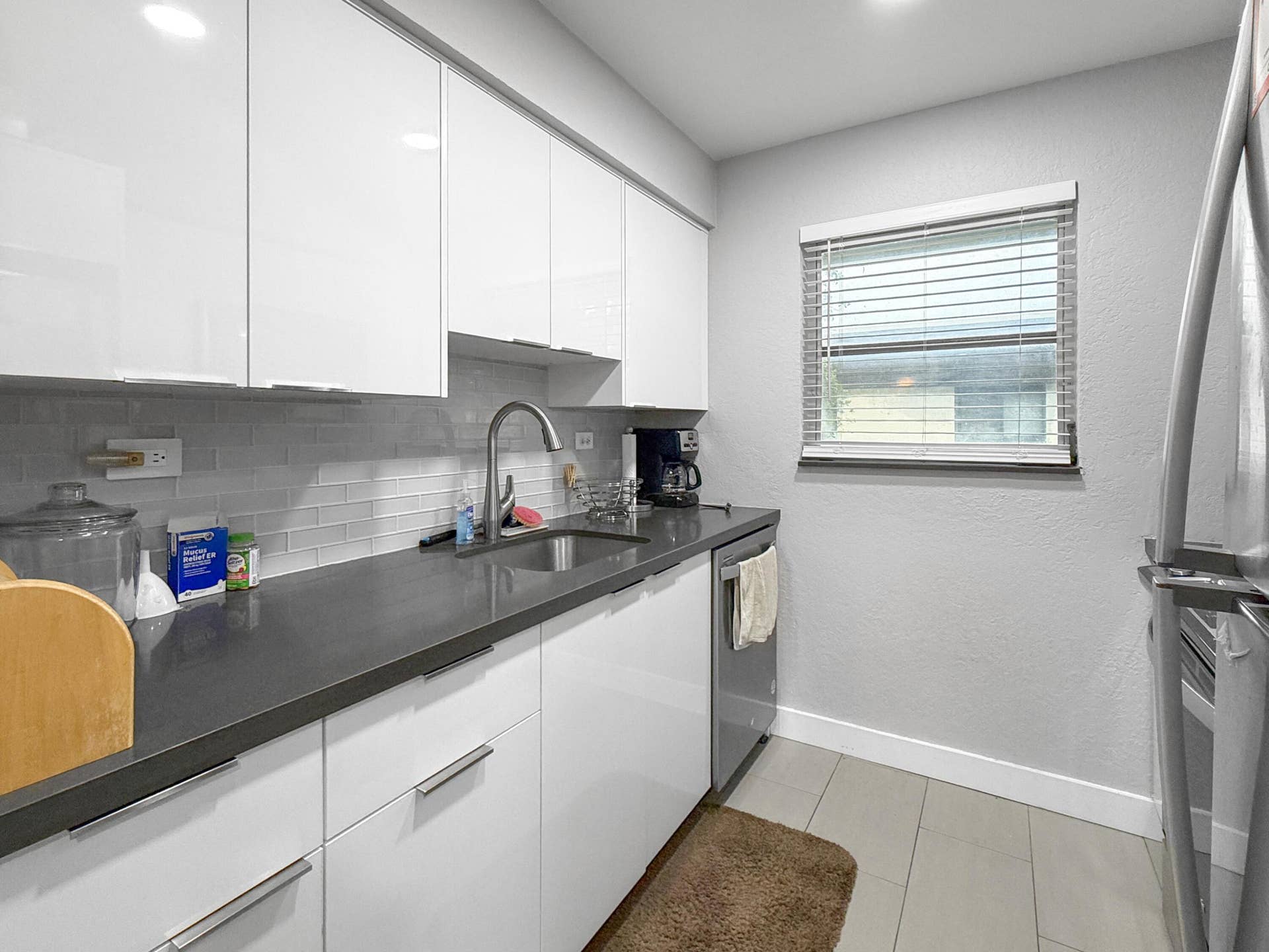 2607 NE 8th Avenue, #58, Wilton Manors, FL 33334 Kitchen