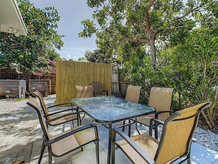 1944 Holman Drive, #B, Juno Beach, FL 33408 Tiffany 15