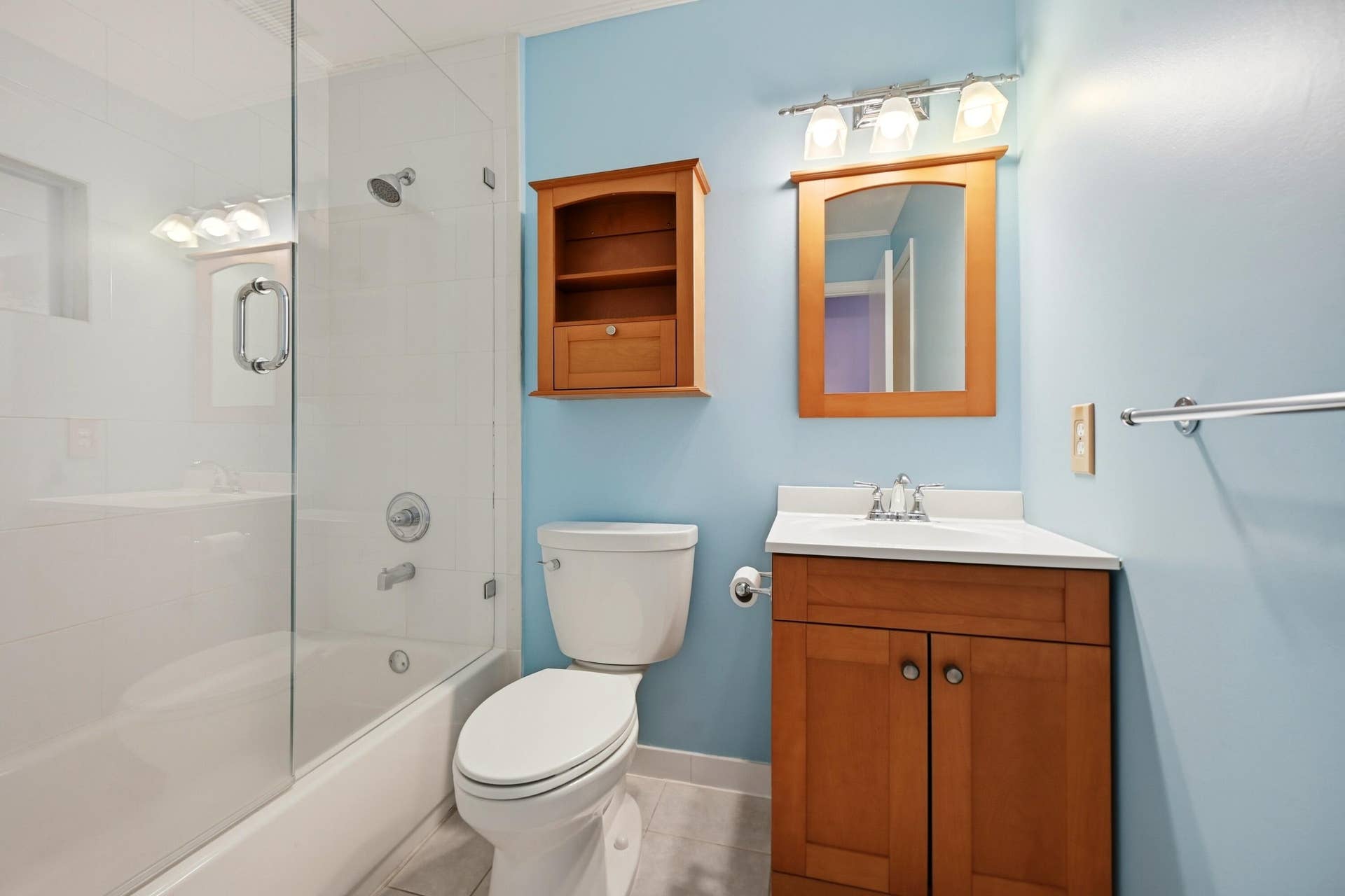 2nd Bathroom