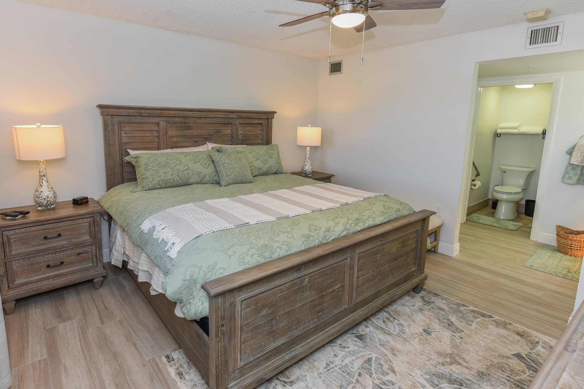 901 Seafarer Circle, #302, Jupiter, Jupiter, FL 33477 901 Seafarer Cir_#302_Marina Brier_15