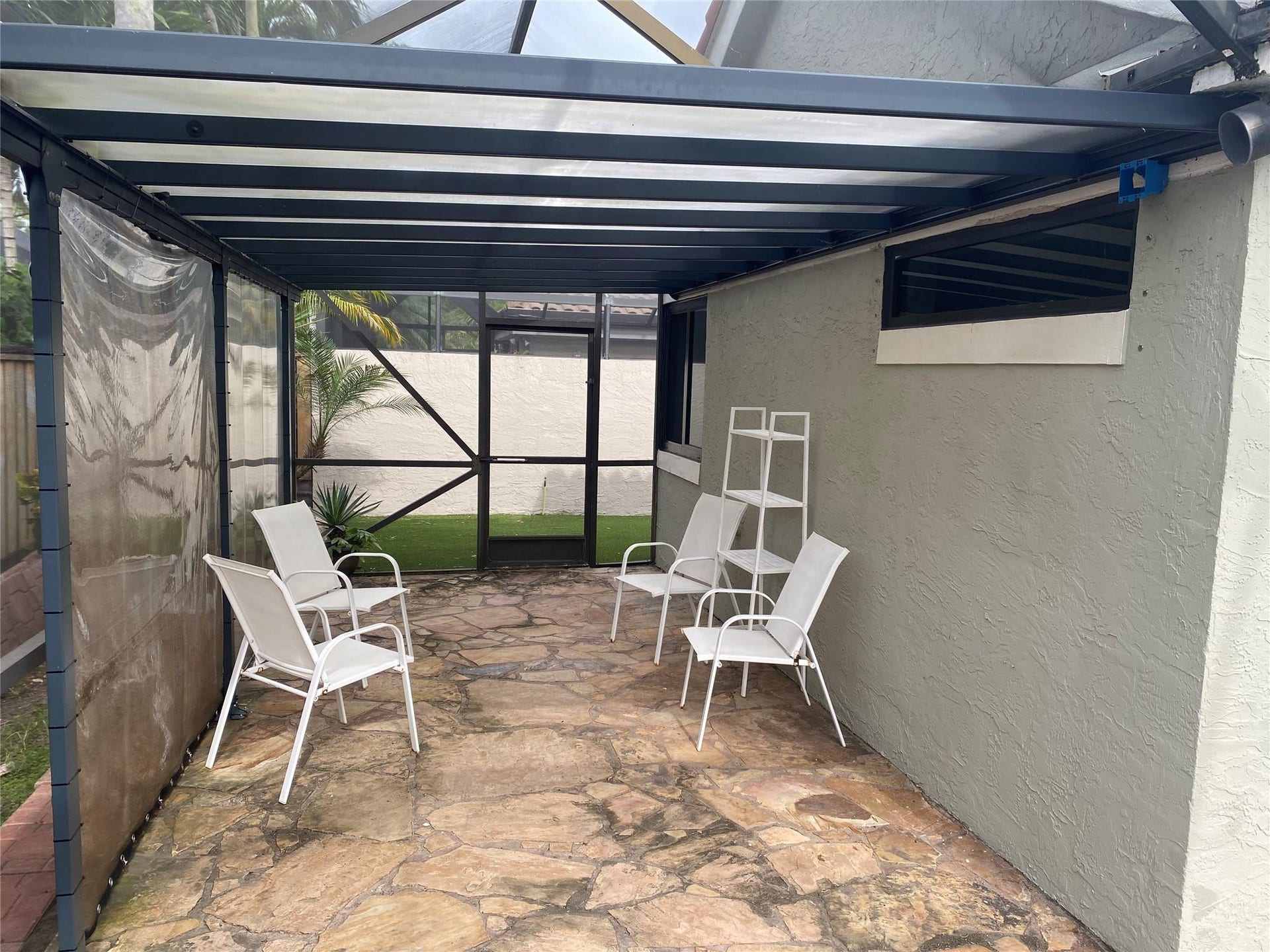 9760 NW 18th Drive, Plantation, FL 33322 screened patio