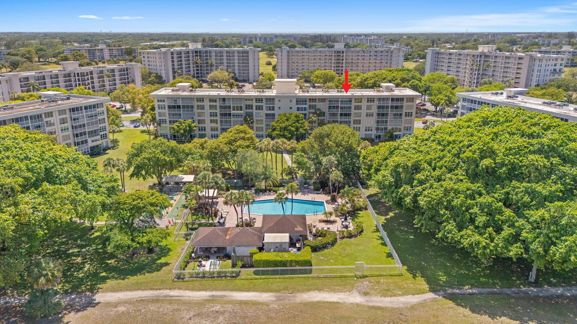 38-web-or-mls-2650 S Course Dr 308 Pompa
