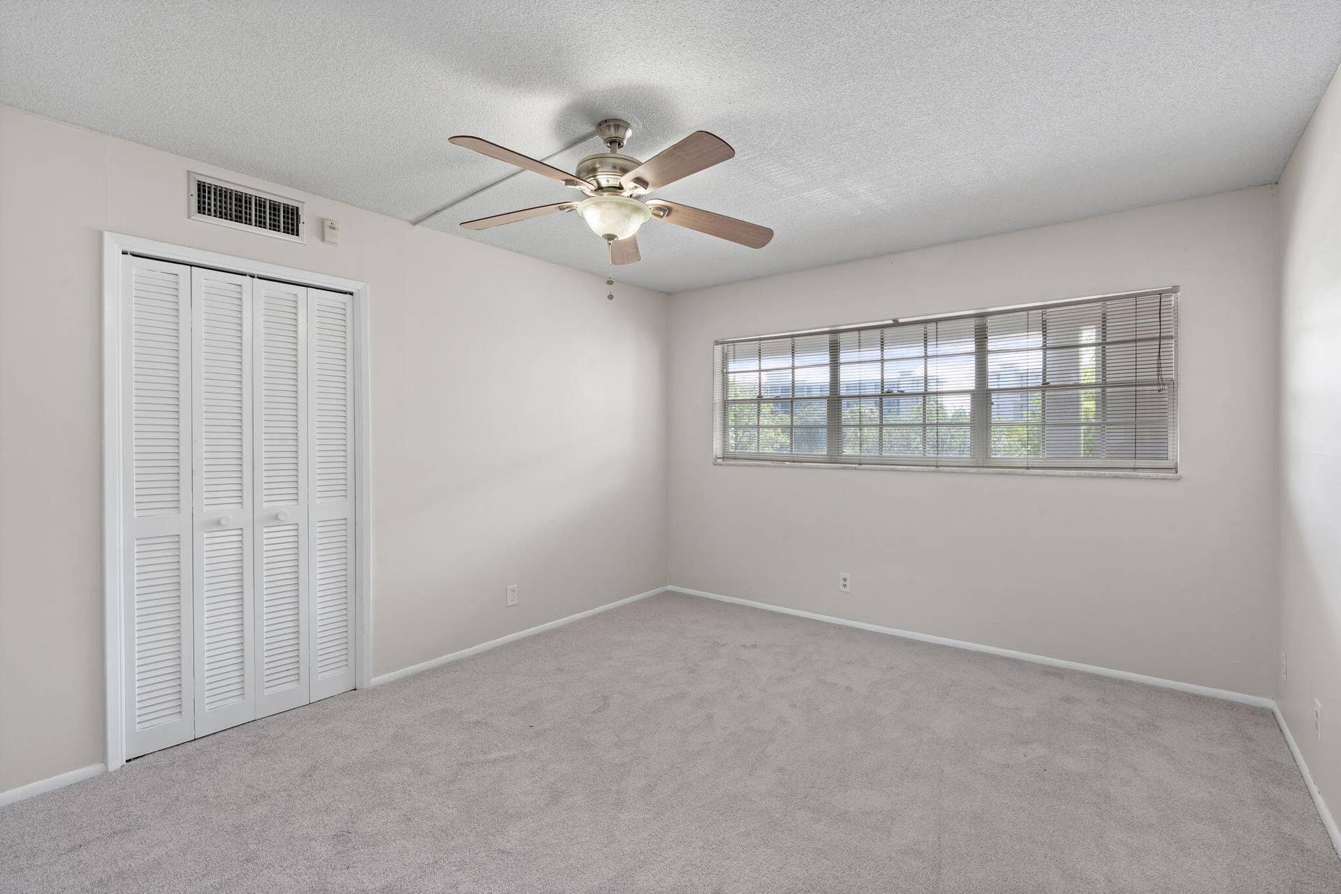 21-web-or-mls-2650 S Course Dr 308 Pompa