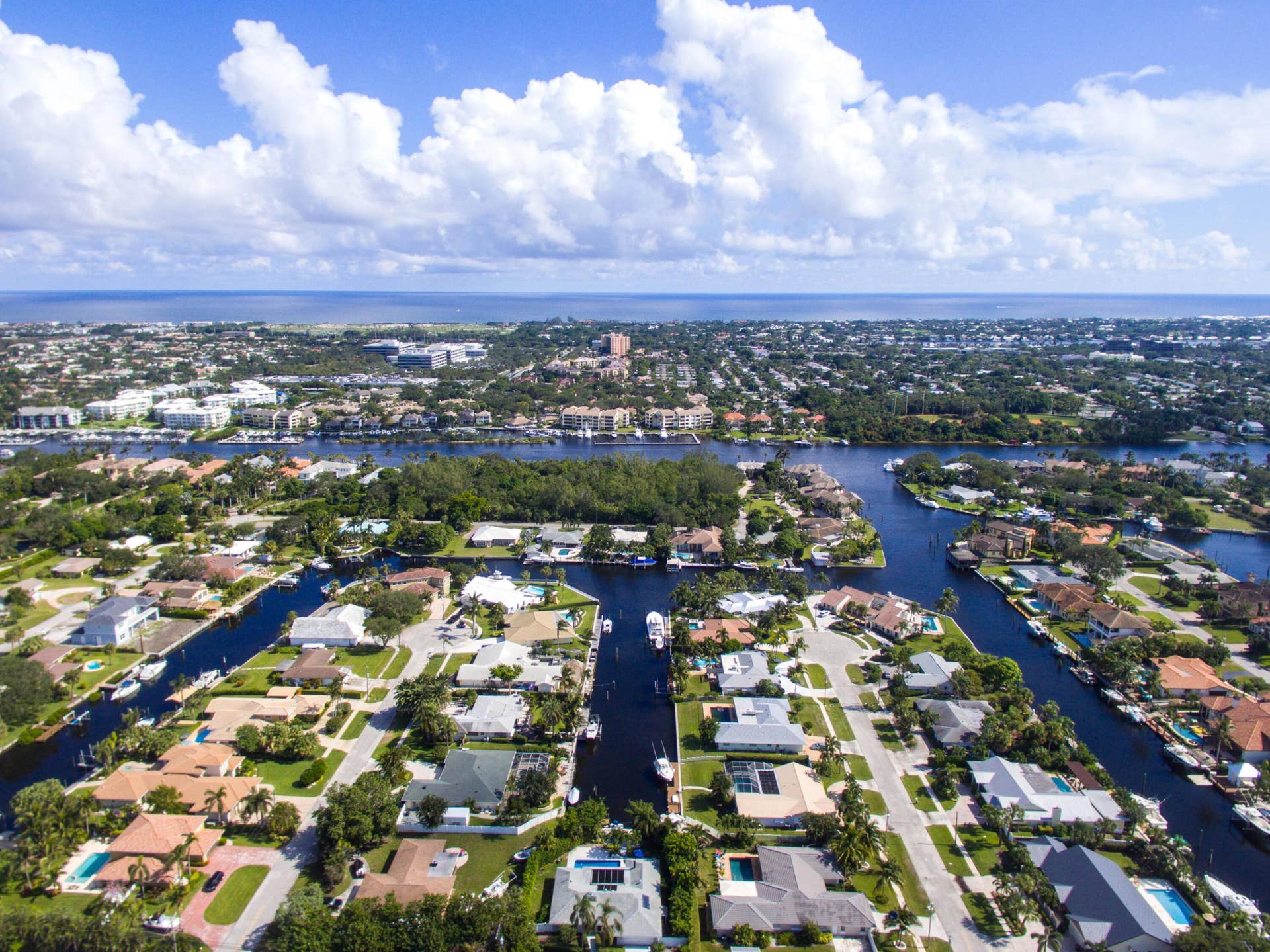 811 Oak Harbour Drive, Juno Beach, FL 33408 Inlet