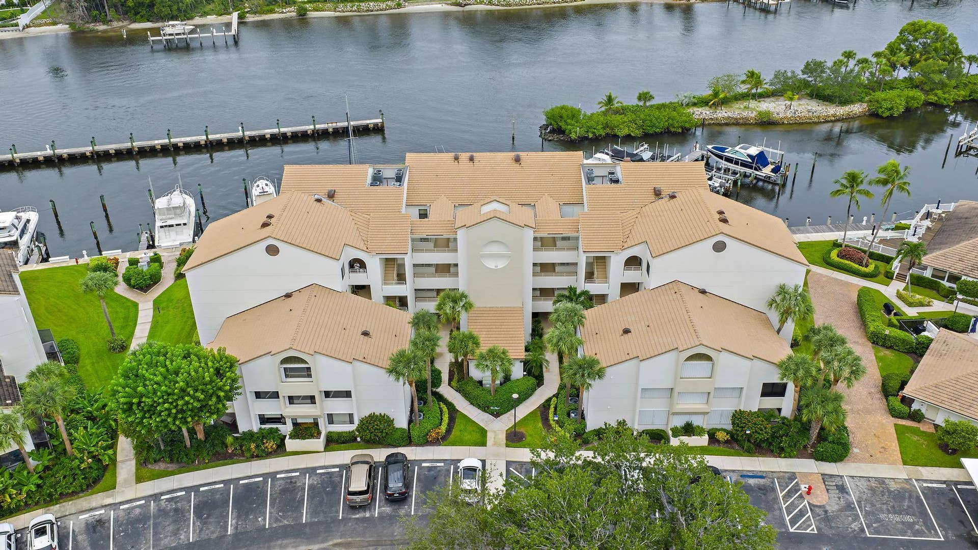 811 Oak Harbour Drive, Juno Beach, FL 33408 Aerial