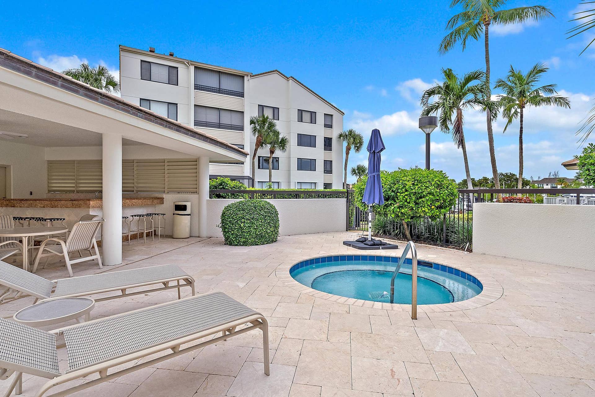 811 Oak Harbour Drive, Juno Beach, FL 33408 Club House - Pool