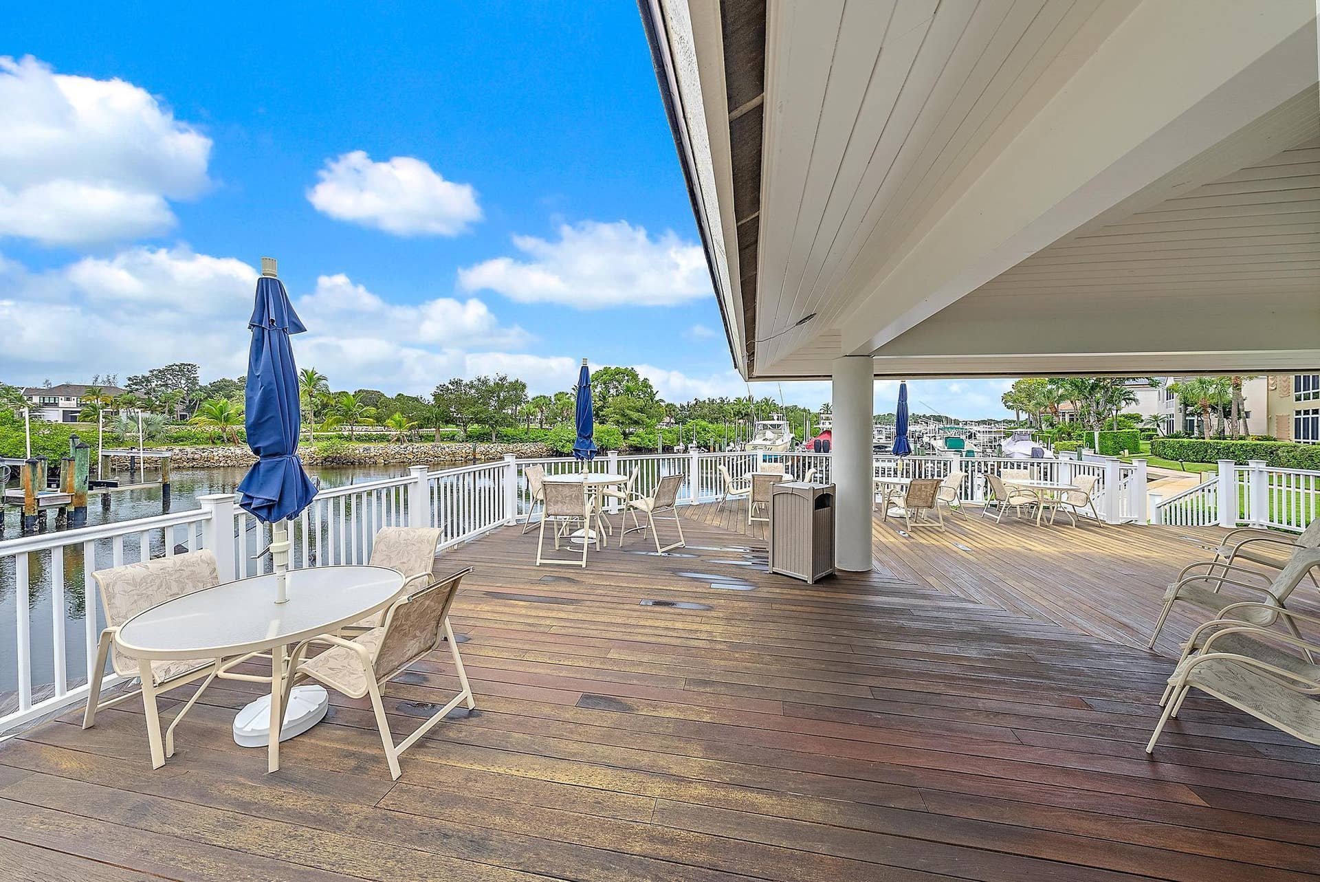 811 Oak Harbour Drive, Juno Beach, FL 33408 Club House - Deck