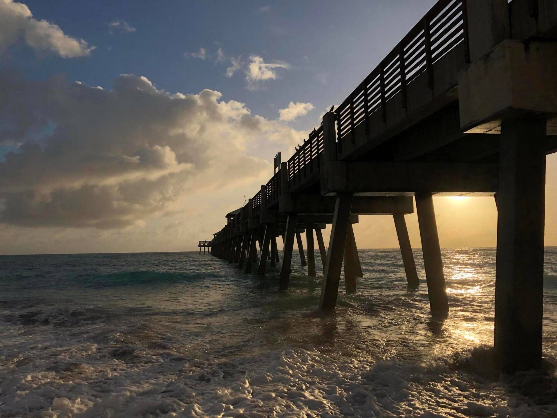 811 Oak Harbour Drive, Juno Beach, FL 33408 Juno Pier 2