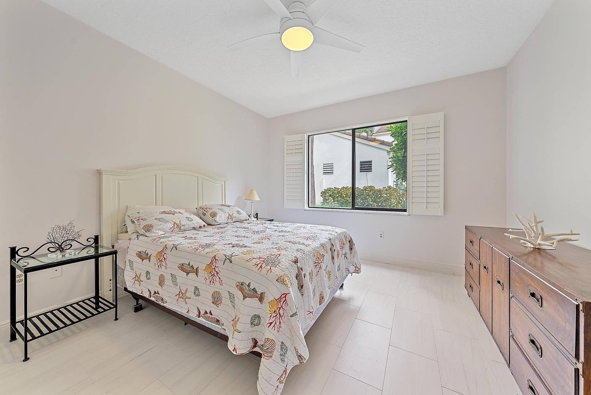 811 Oak Harbour Drive, Juno Beach, FL 33408 Guest Bedroom