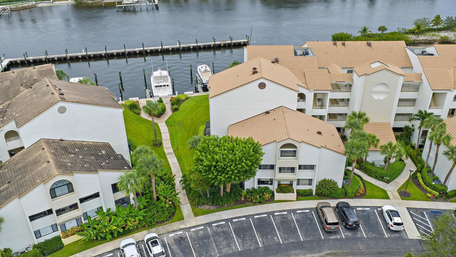 811 Oak Harbour Drive, Juno Beach, FL 33408 Aerial