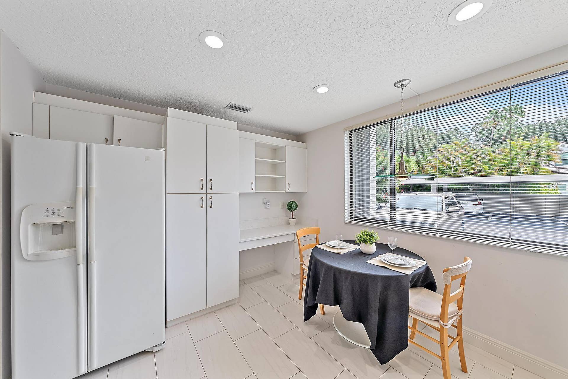 811 Oak Harbour Drive, Juno Beach, FL 33408 Kitchen