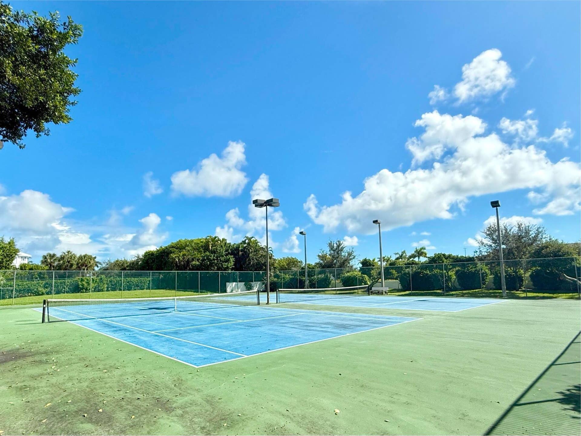 811 Oak Harbour Drive, Juno Beach, FL 33408 Tennis Court