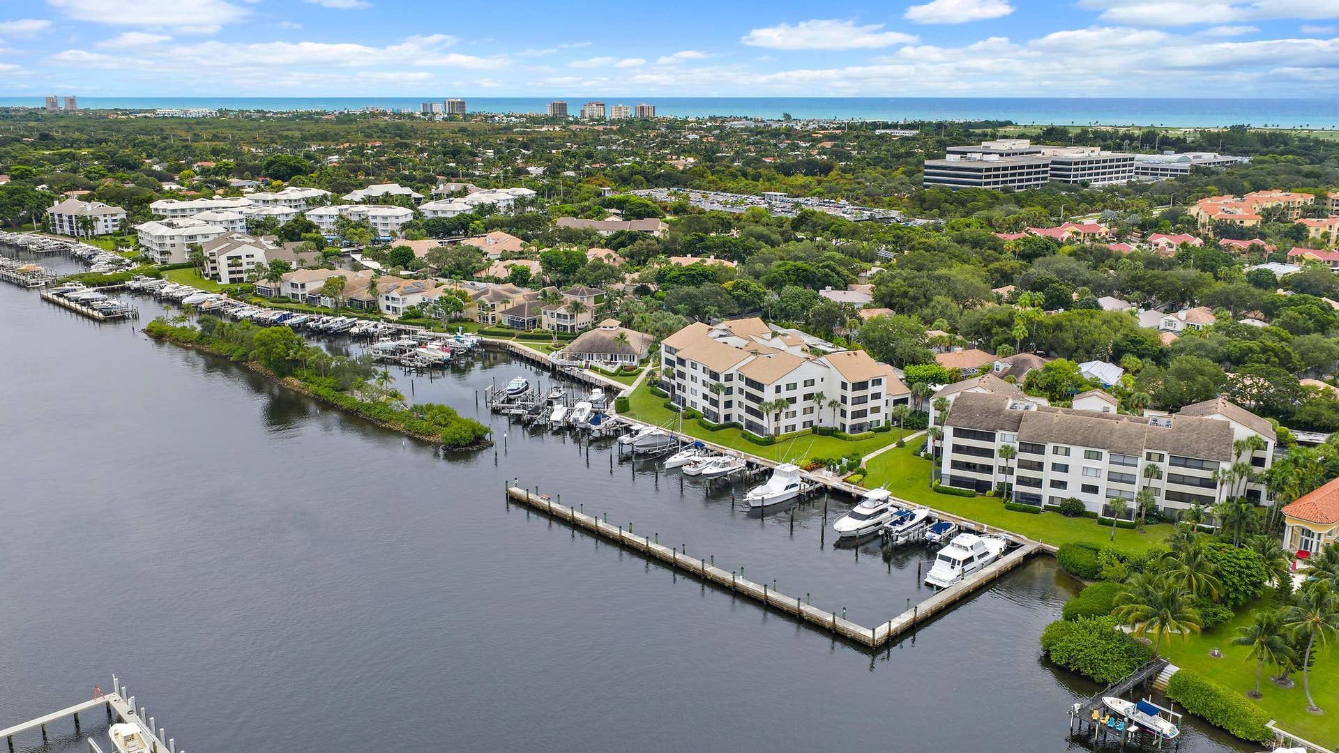 811 Oak Harbour Drive, Juno Beach, FL 33408 Aerial