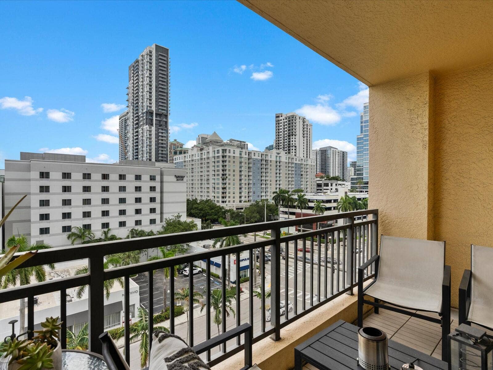 100 N Federal Highway, #736, Fort Lauderdale, Fort Lauderdale, FL 33301 17-Balcony