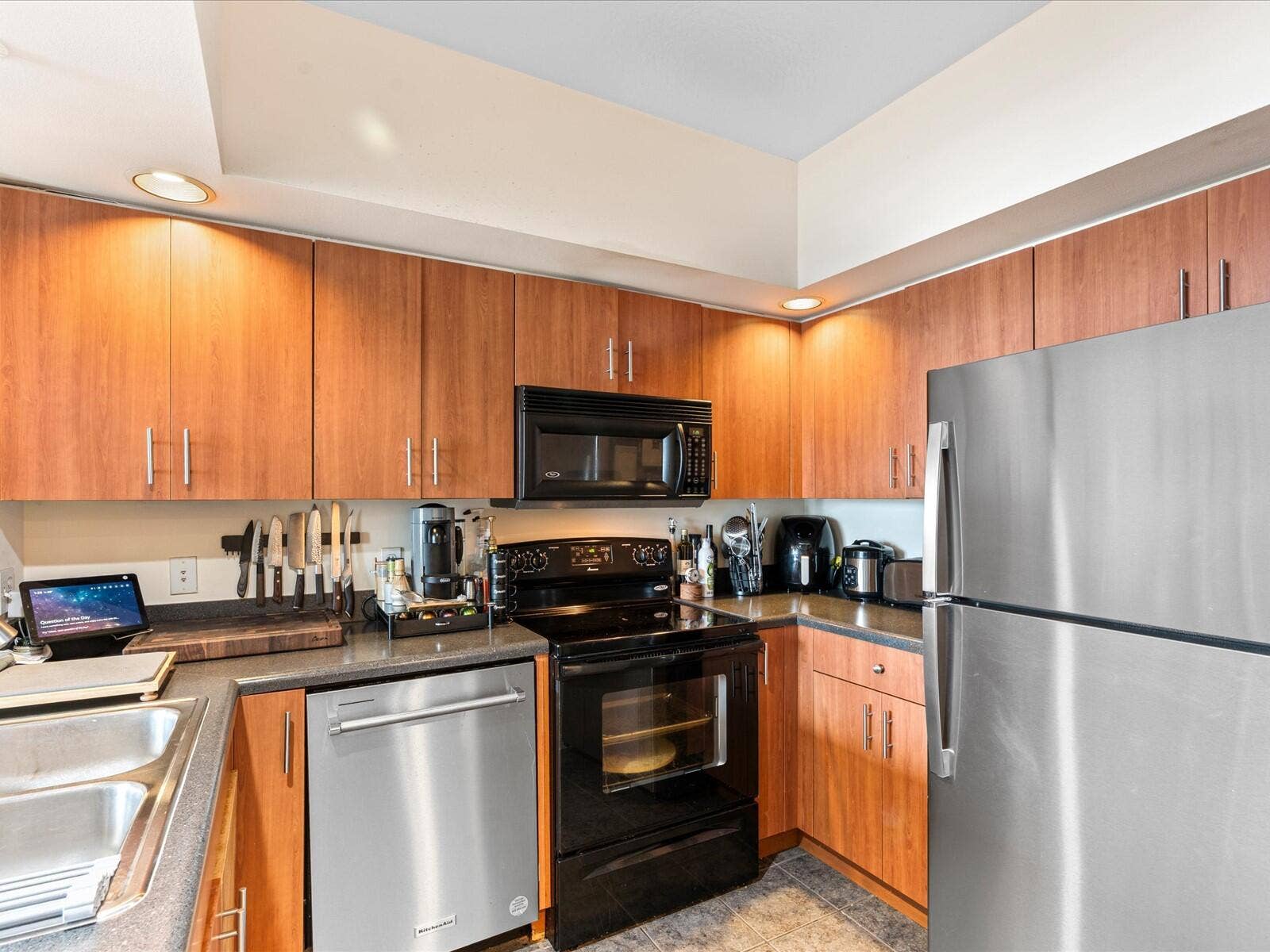 100 N Federal Highway, #736, Fort Lauderdale, Fort Lauderdale, FL 33301 13-Kitchen