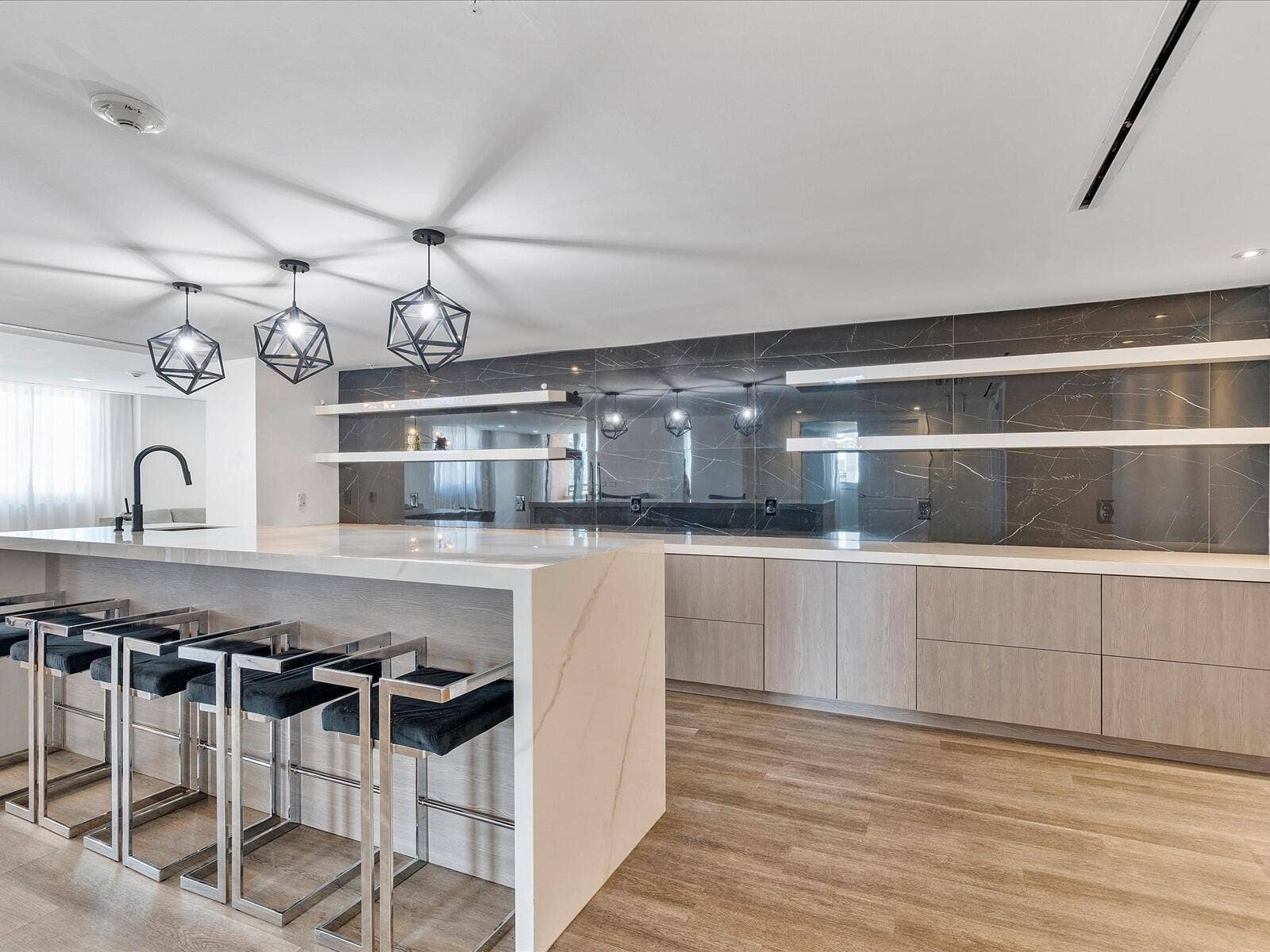 100 N Federal Highway, #736, Fort Lauderdale, Fort Lauderdale, FL 33301 47-Kitchen
