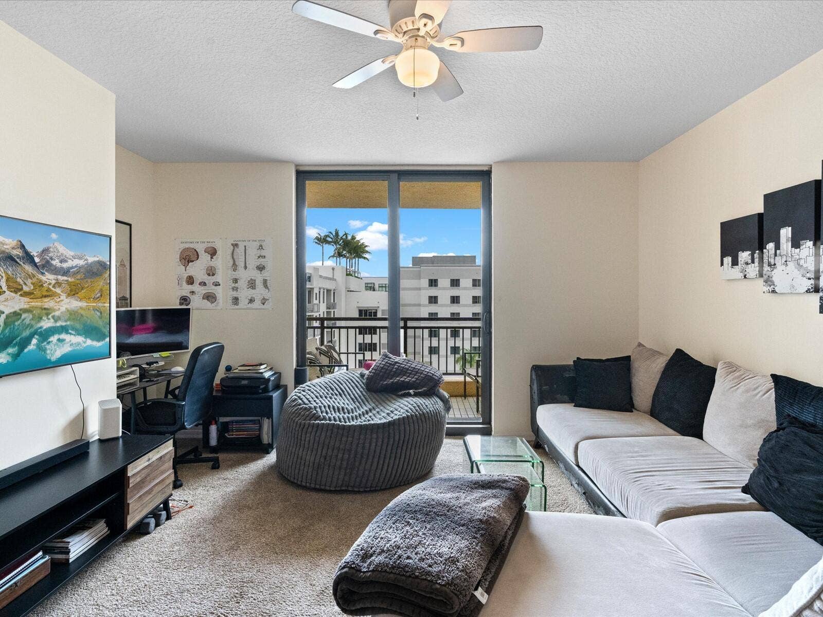 100 N Federal Highway, #736, Fort Lauderdale, Fort Lauderdale, FL 33301 10-Living