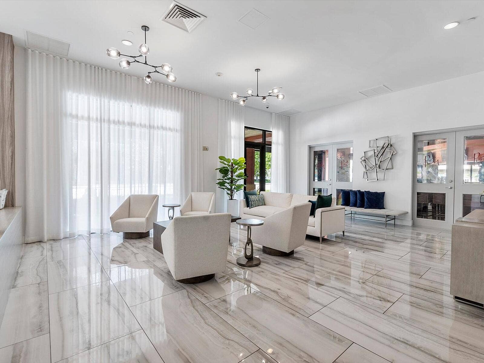 100 N Federal Highway, #736, Fort Lauderdale, Fort Lauderdale, FL 33301 71-Lobby
