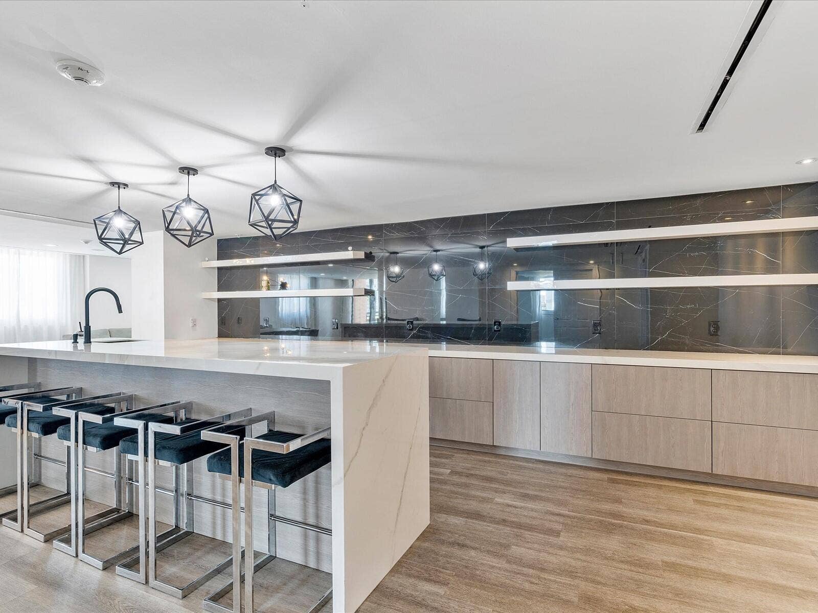100 N Federal Highway, #736, Fort Lauderdale, Fort Lauderdale, FL 33301 46-Kitchen