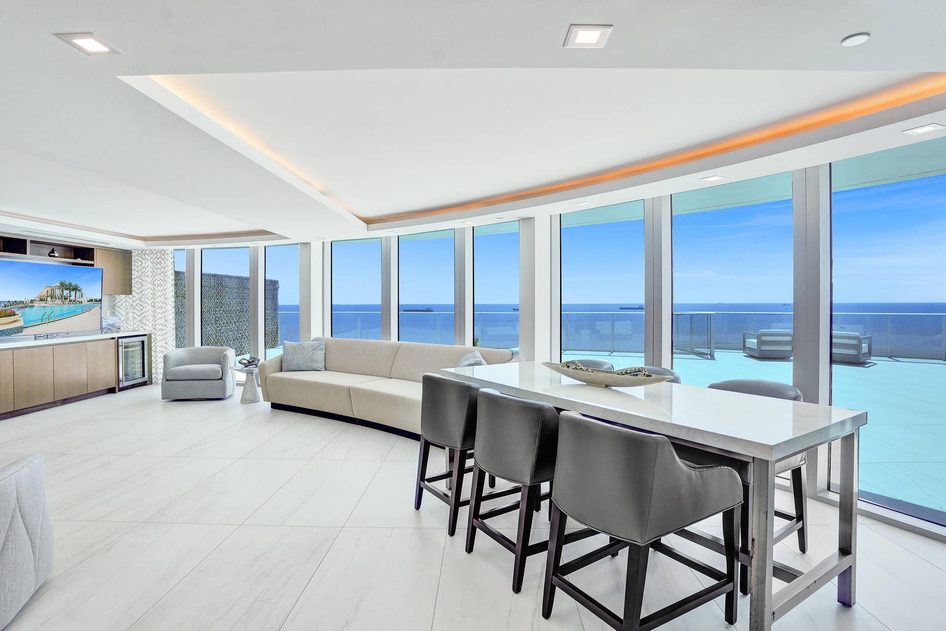 701 N Fort Lauderdale Beach Boulevard, #A1, Fort Lauderdale, FL 33304 DSC04436