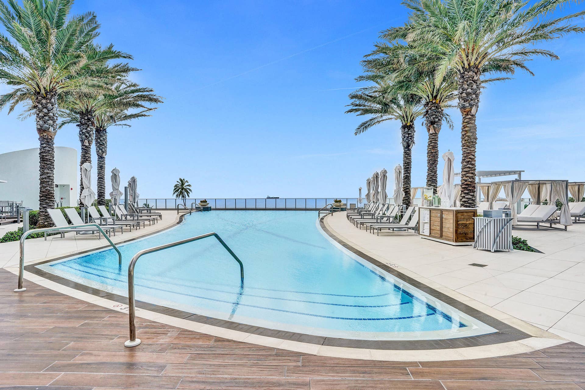 701 N Fort Lauderdale Beach Boulevard, #A1, Fort Lauderdale, FL 33304 DSC07148