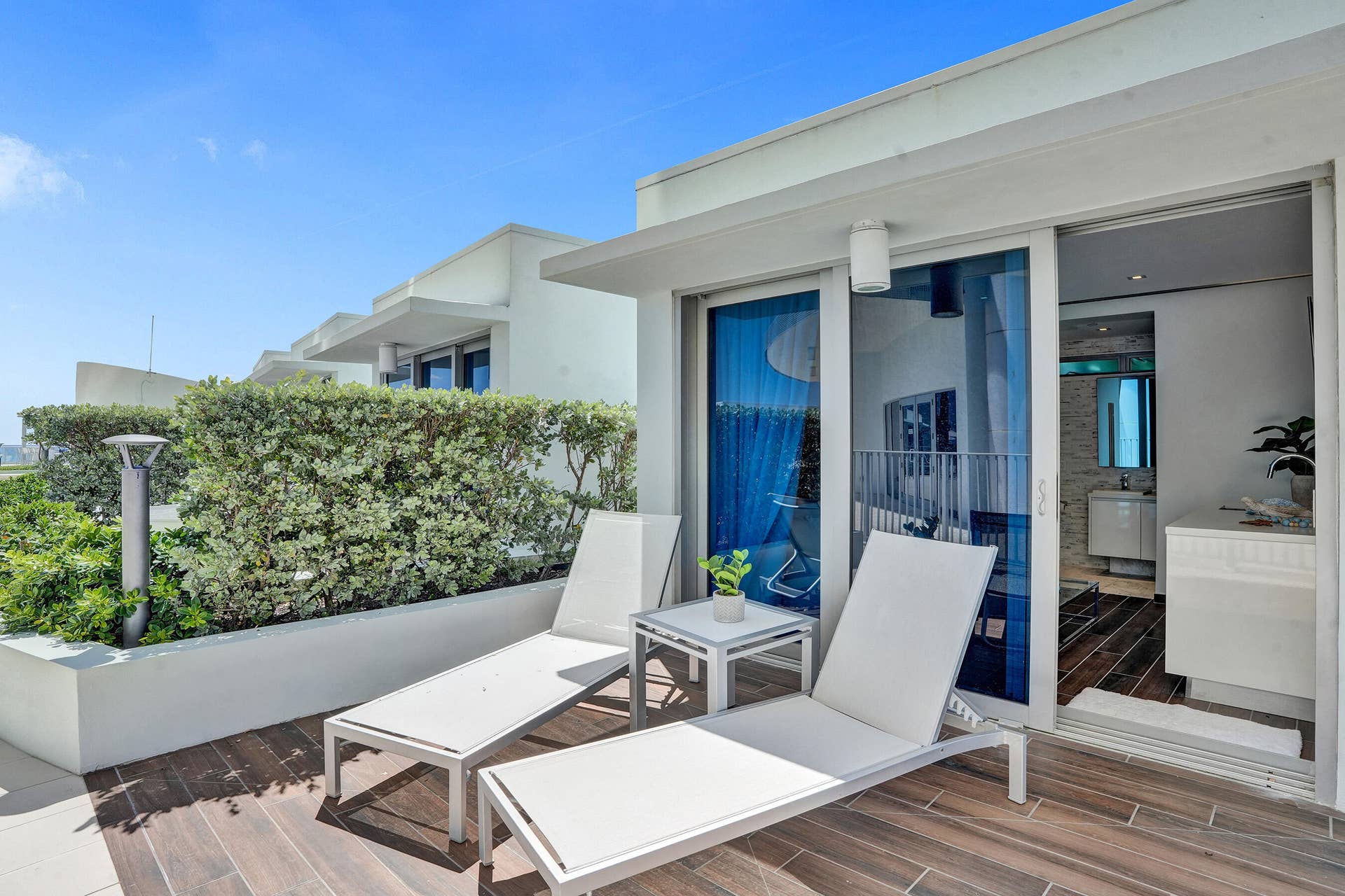 701 N Fort Lauderdale Beach Boulevard, #A1, Fort Lauderdale, FL 33304 DSC04562