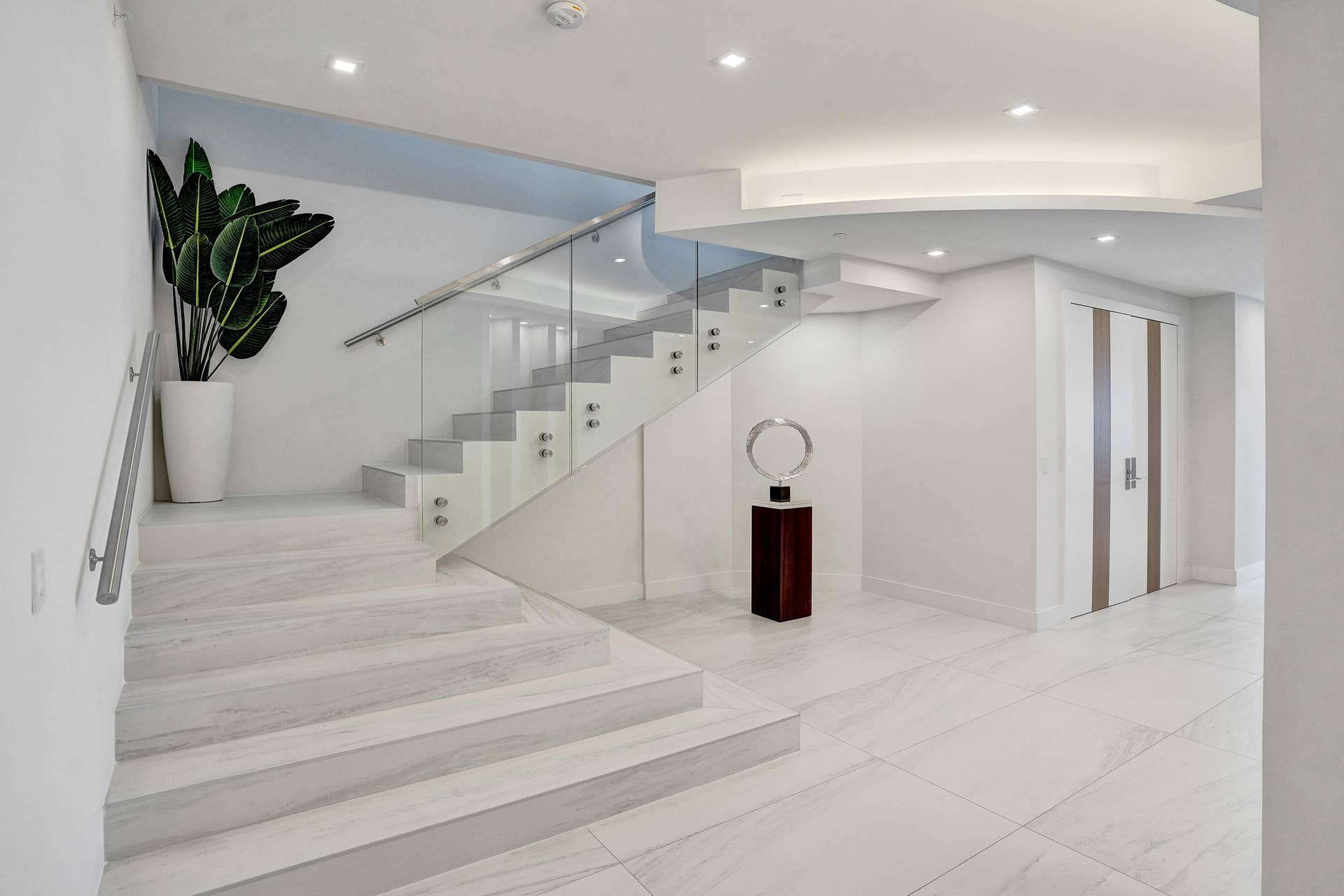 701 N Fort Lauderdale Beach Boulevard, #A1, Fort Lauderdale, FL 33304 DSC04289