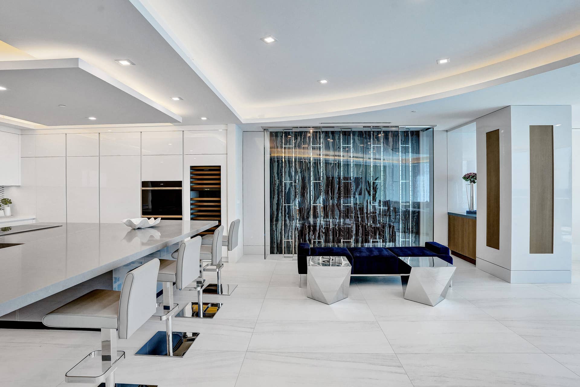 701 N Fort Lauderdale Beach Boulevard, #A1, Fort Lauderdale, FL 33304 DSC04361