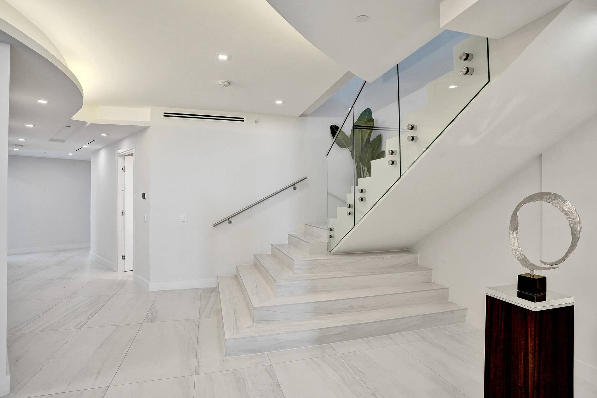 701 N Fort Lauderdale Beach Boulevard, #A1, Fort Lauderdale, FL 33304 DSC04298