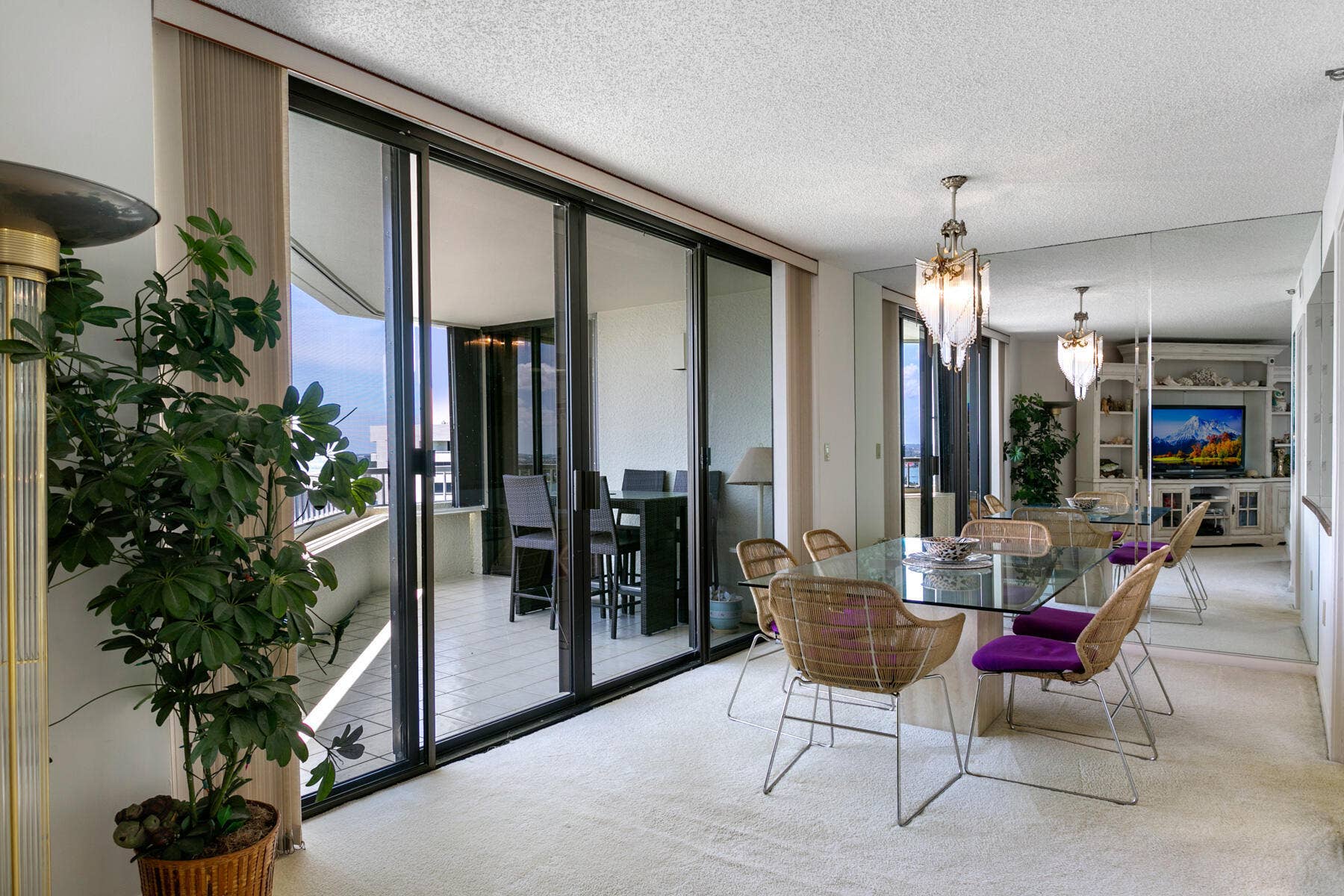 5070 N Ocean Drive, #23c, Riviera Beach, Singer Island, FL 33404 Dining Room_web.jpg tom