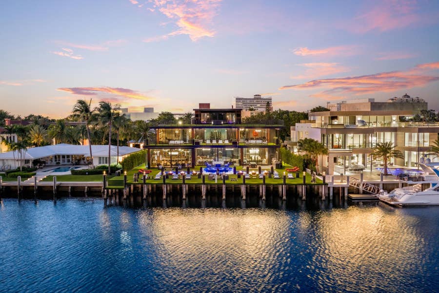 Property photo for 733 Middle River Drive, Fort Lauderdale, FL