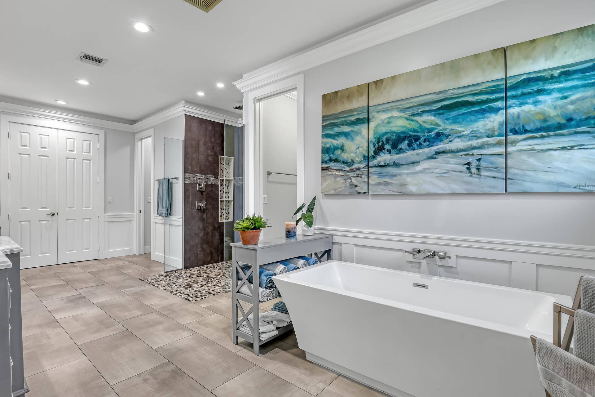 1436 Stonehaven Estates Drive, West Palm Beach, FL 33411 NIce soaking tub after a long day