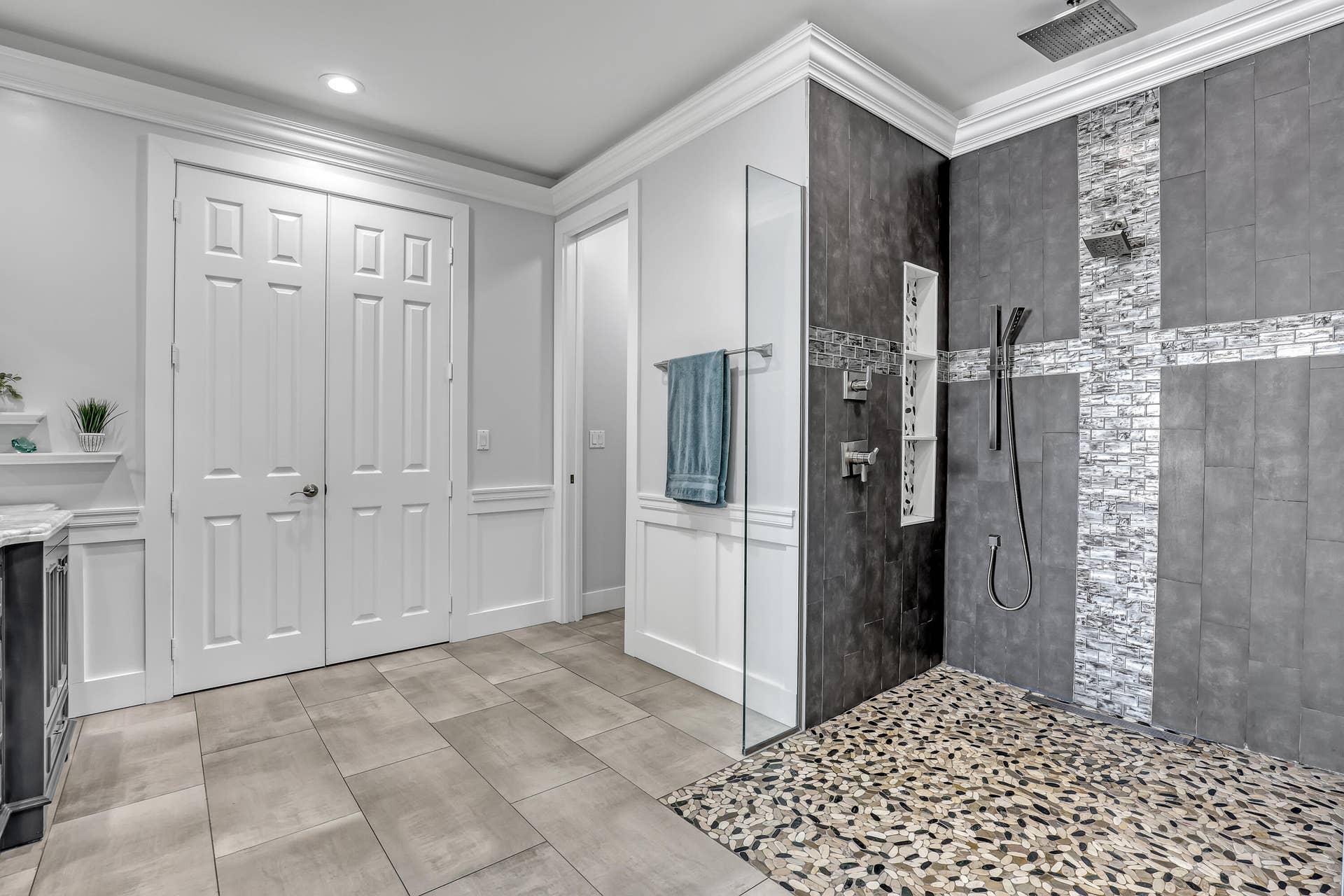 1436 Stonehaven Estates Drive, West Palm Beach, FL 33411 HUGE primary shower