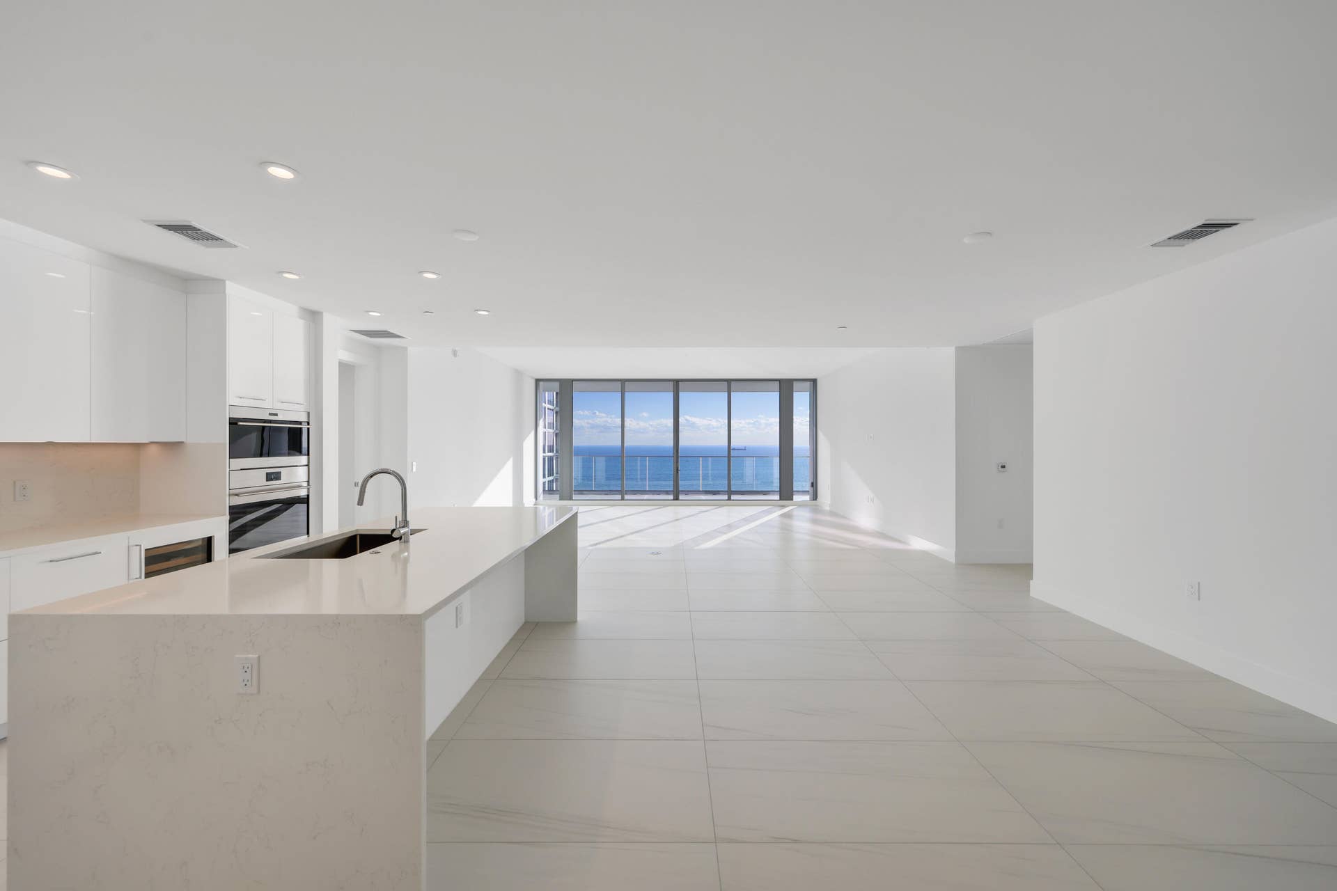 153 N Seabreeze Boulevard, #1001, Fort Lauderdale, FL 33304 Great Room