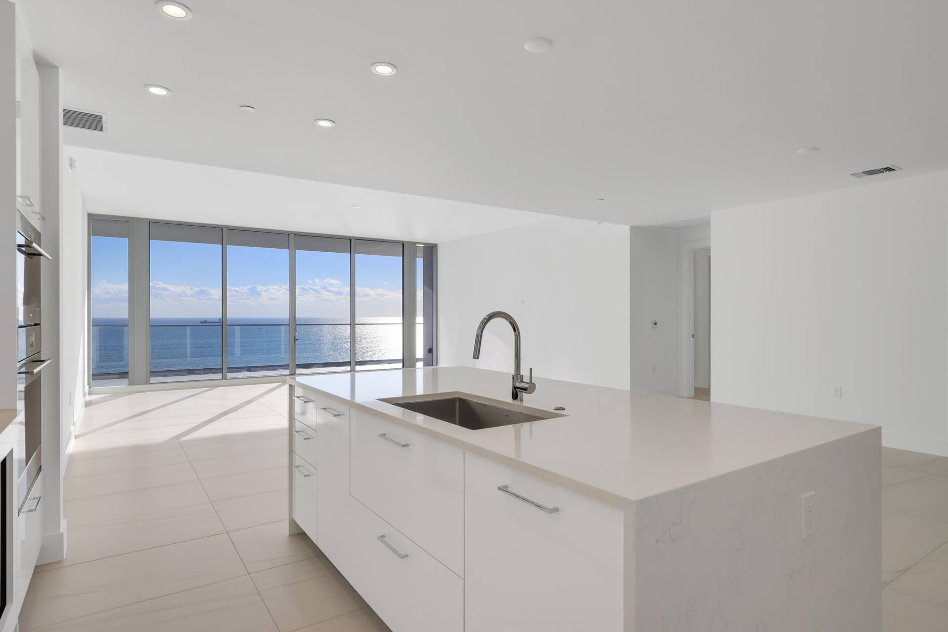 153 N Seabreeze Boulevard, #1001, Fort Lauderdale, FL 33304 Ocean View