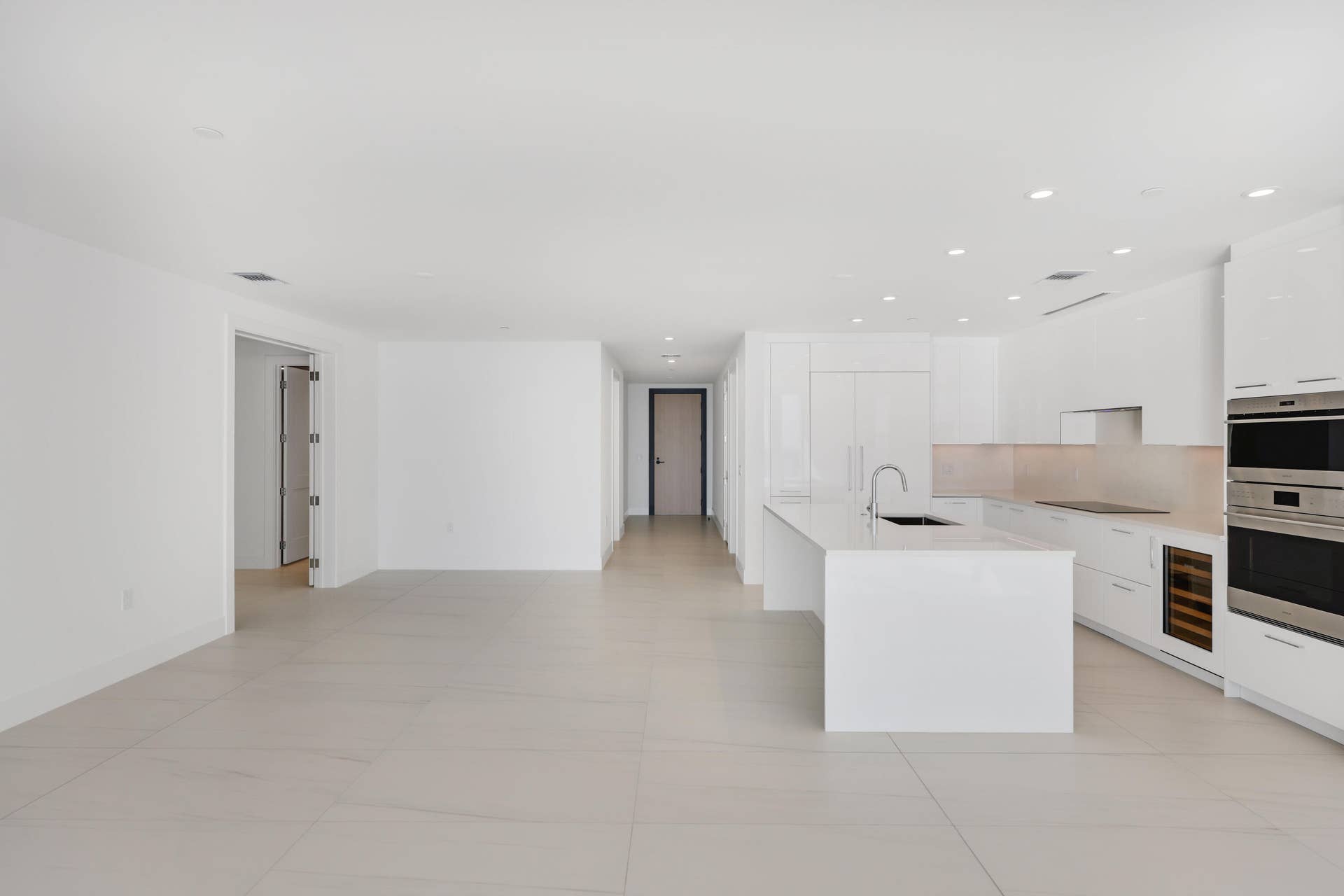 153 N Seabreeze Boulevard, #1001, Fort Lauderdale, FL 33304 Great Room