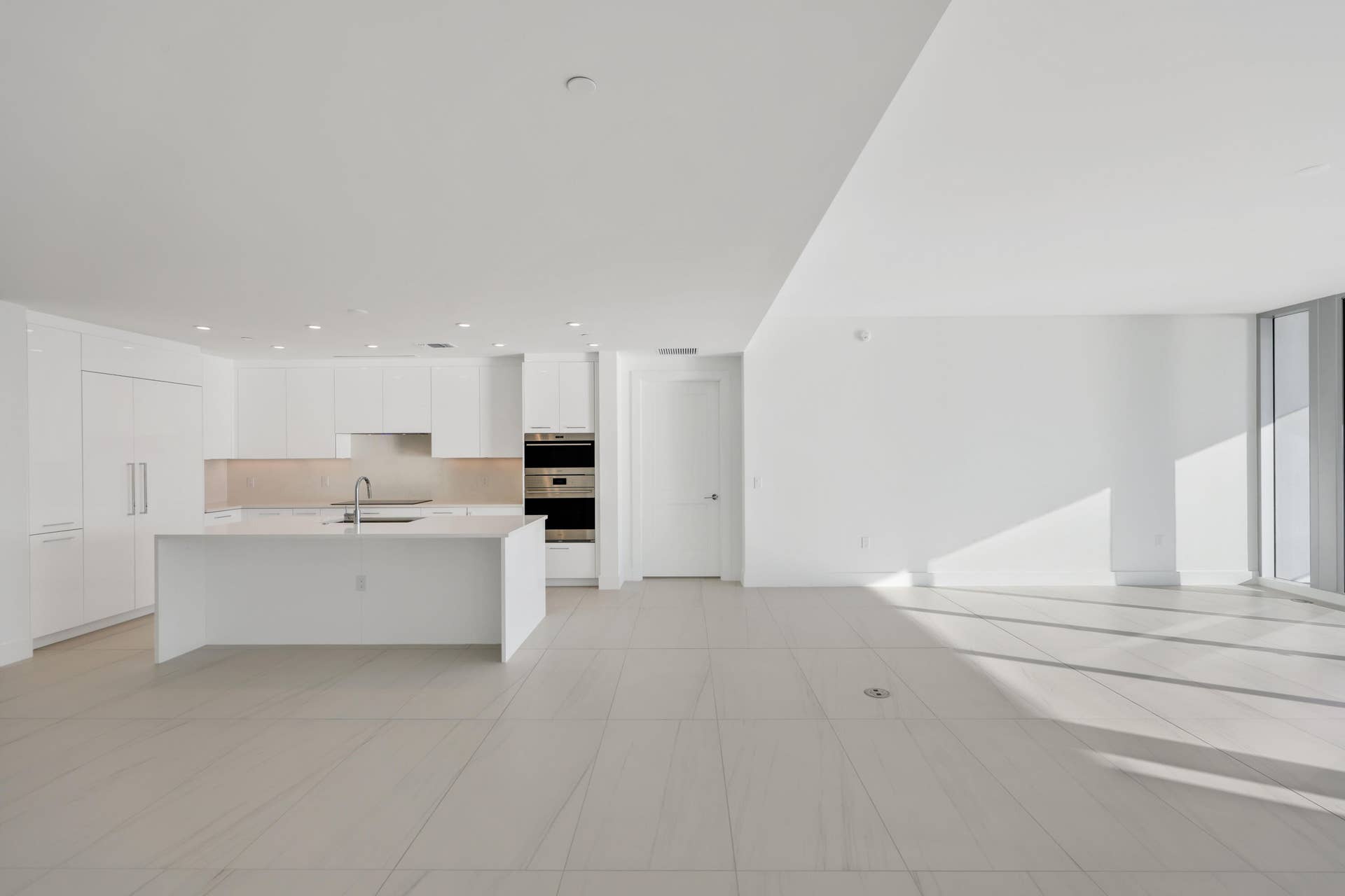 153 N Seabreeze Boulevard, #1001, Fort Lauderdale, FL 33304 Great Room