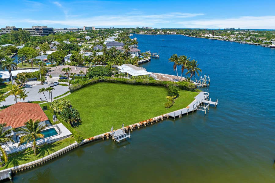 Property photo for 1454 Point Way, North Palm Beach, FL