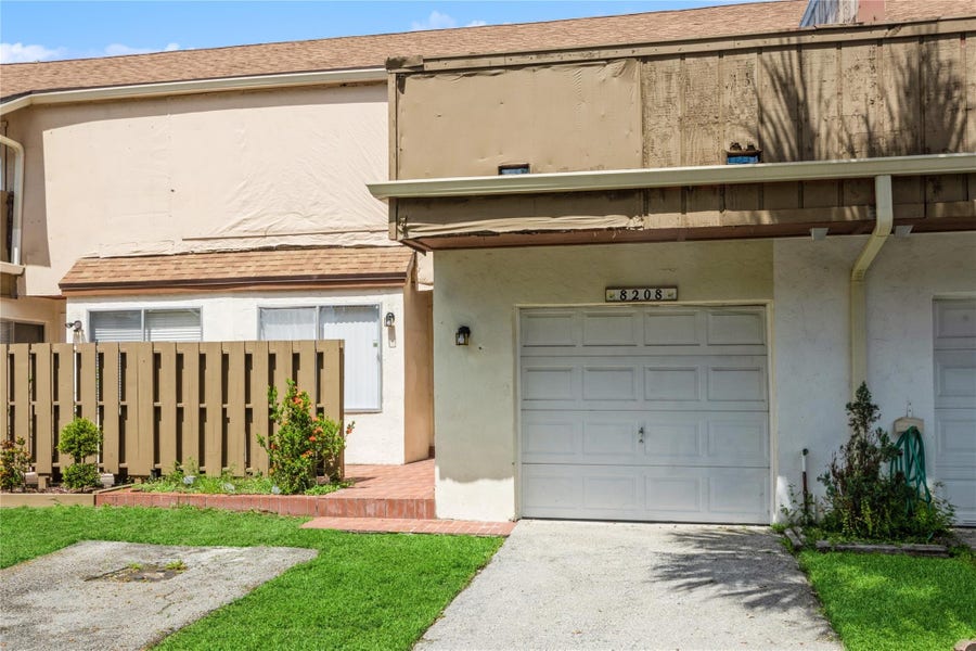 Property photo for 8208 NW 8th Place NW, Plantation, FL